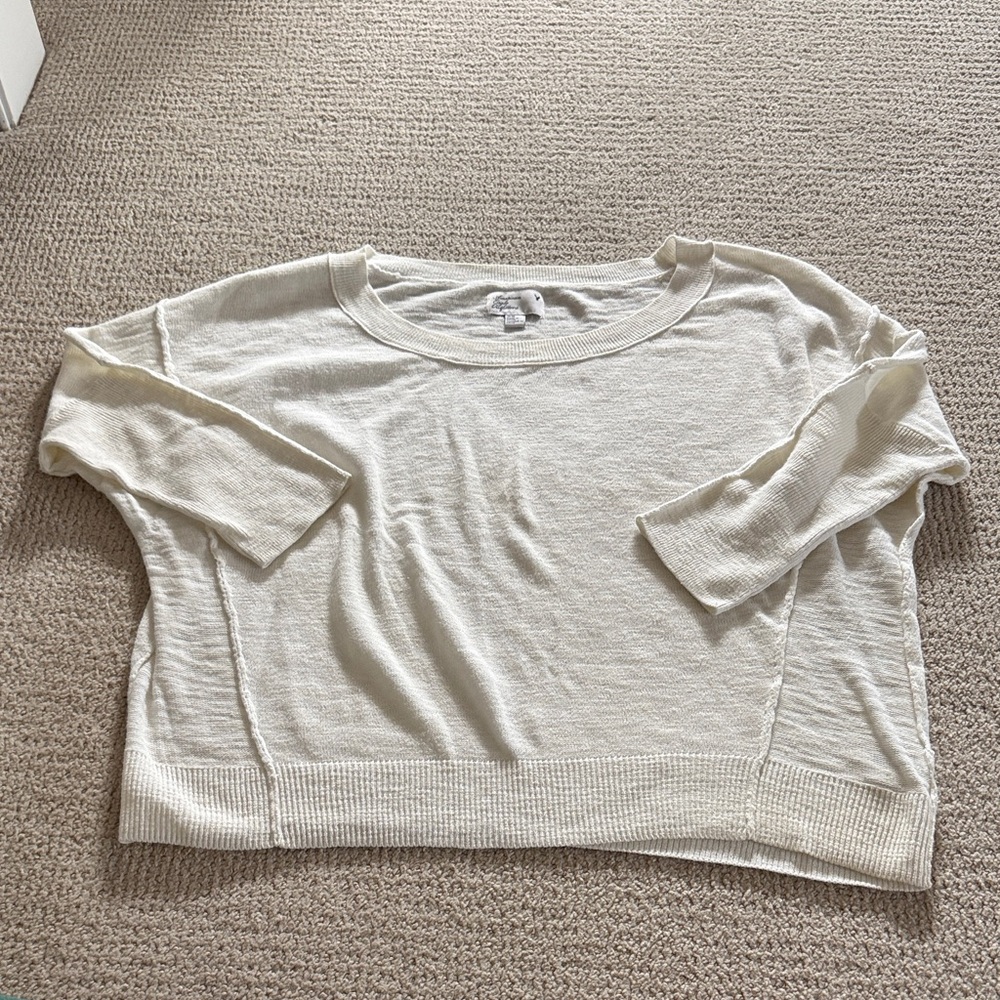 American Eagle Outfitters Cream 3/4 Sleeve Top
